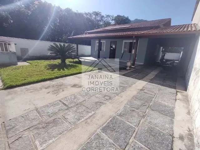 Imagem: Casa Linear para Alugar com 3 Quartos em