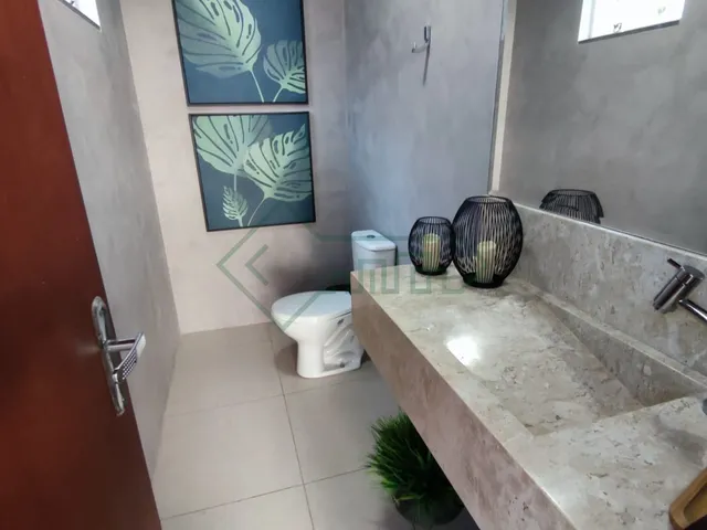 Imagem 2: Linda Casa em Rua Sem Saída no Bairro Petrópolis | 01 Suíte + 02 Dormitórios