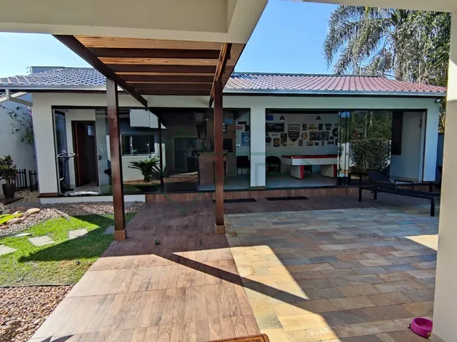 Imagem 13: Linda Casa em Rua Sem Saída no Bairro Petrópolis | 01 Suíte + 02 Dormitórios
