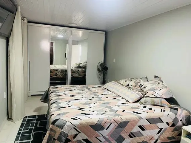 Imagem 16: Casa Ampla de 3 Dormitórios com Pátio Grande