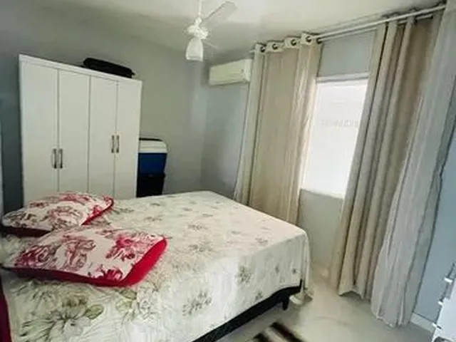 Imagem 12: Casa Ampla de 3 Dormitórios com Pátio Grande