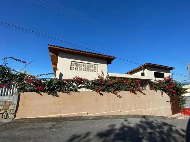Imagem: Excelente Casa na Ponta de Baixo - São