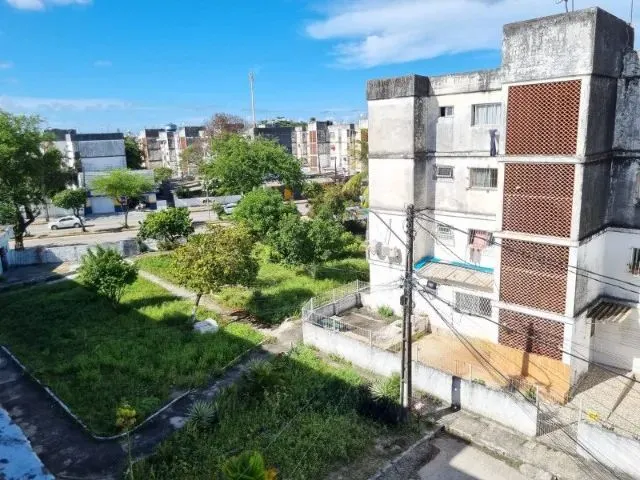 Imagem: O apartamento possui 3 Dormitórios, 1 Banheiro, 1 Vaga na