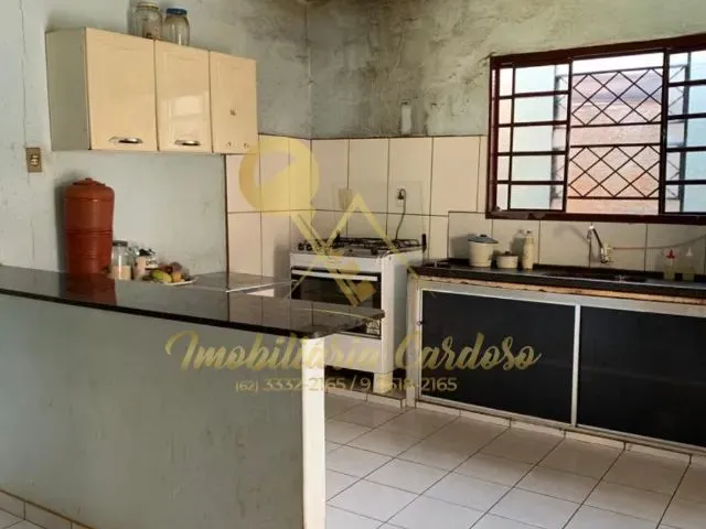 Imagem 3: Imóvel de 370M² com 03 Quartos Localizado no Centro de Silvânia-Go