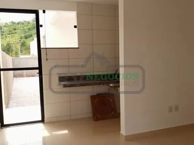 Imagem 6: )(- Linda Casa Linear com 3 Quartos e Ampla Área Externa em Filgueiras
