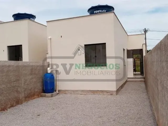 Imagem 2: )(- Linda Casa Linear com 3 Quartos e Ampla Área Externa em Filgueiras