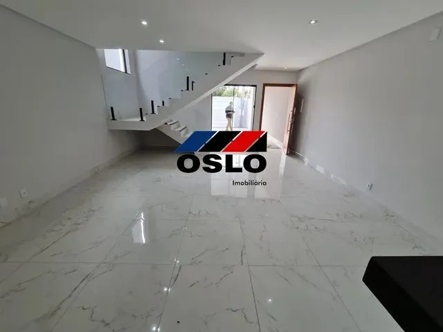 Imagem: A casa possui 3 Dormitórios, 3 Suítes, 4 Banheiros, 4