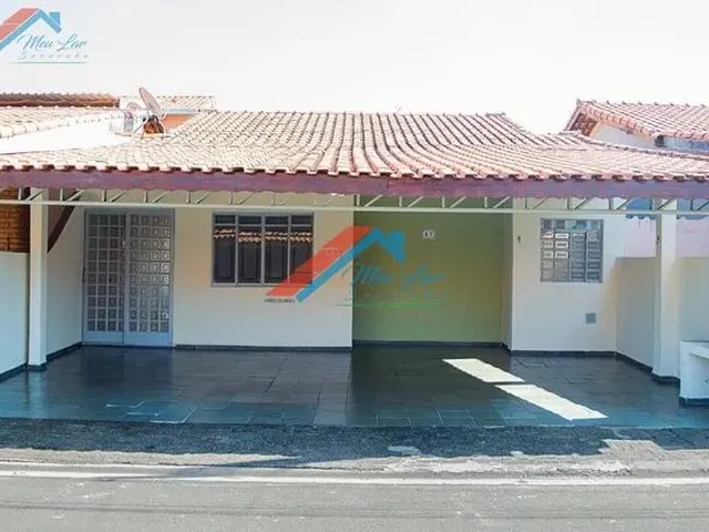 Imagem: Linda Casa em Condominio na Zona Leste