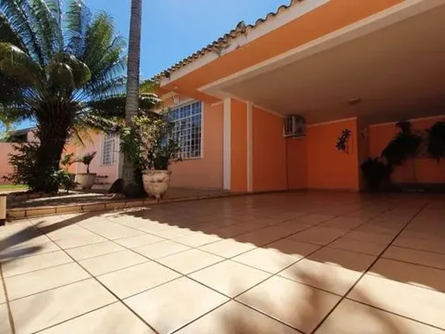 Imagem: Casa com 3 Dormitórios À Venda, 390 M²