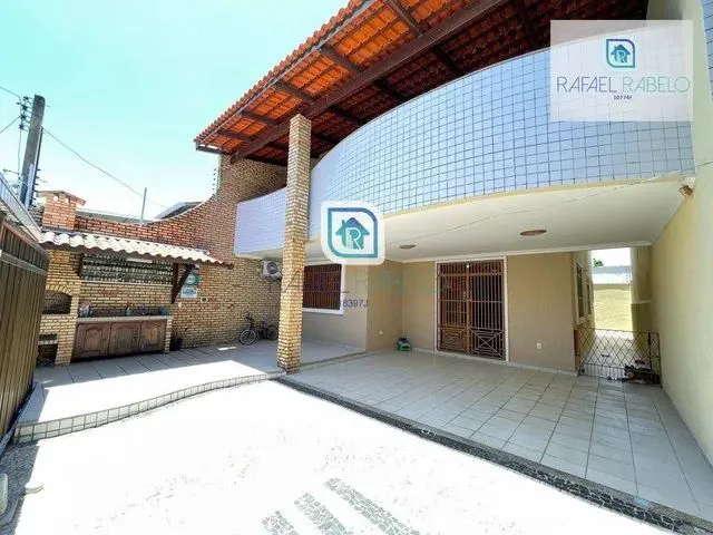 Imagem: Casa Duplex com 04 Quartos À Venda no Bairro