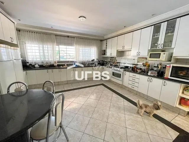 Imagem 12: Casa de Rua - Casa 3 Quartos, Sendo 3 Suítes