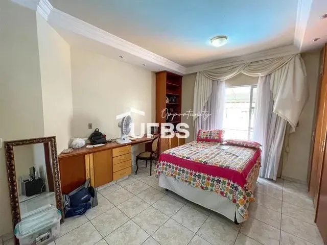 Imagem 10: Casa de Rua - Casa 3 Quartos, Sendo 3 Suítes