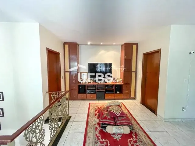 Imagem 7: Casa de Rua - Casa 3 Quartos, Sendo 3 Suítes