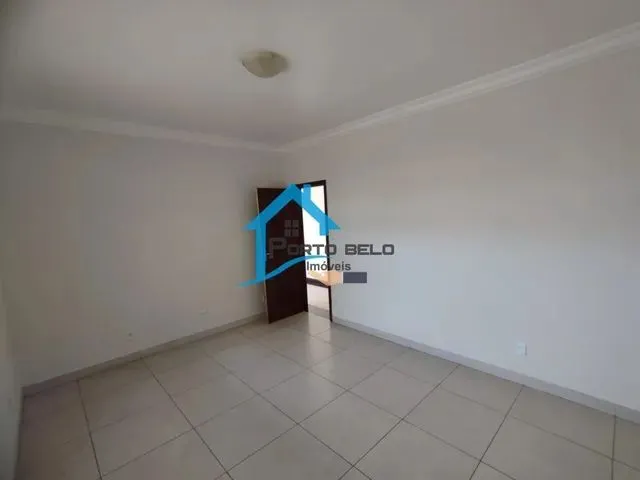 Imagem 10: Casa para Locação em Contagem, Novo Eldorado, 3 Dormitórios, 1 Suíte, 3 Banheiros, 3