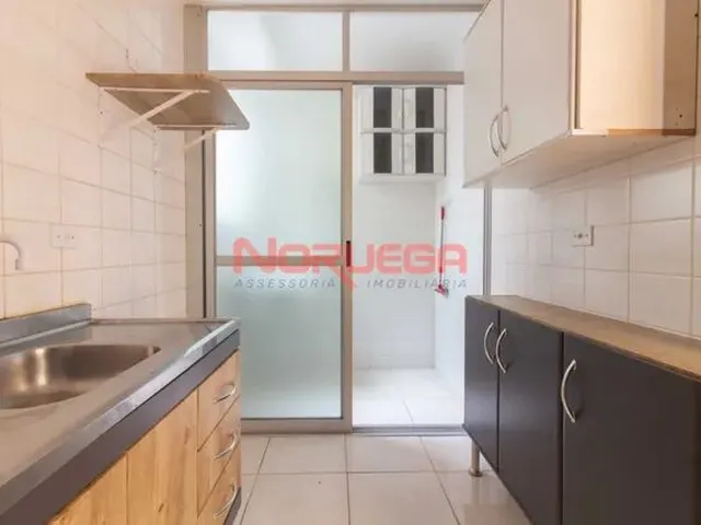 Imagem 2: Apartamento com 2 Quartos para Alugar por R$ 1800.00, 76.80 M2 - Cabral - Curitiba/Pr