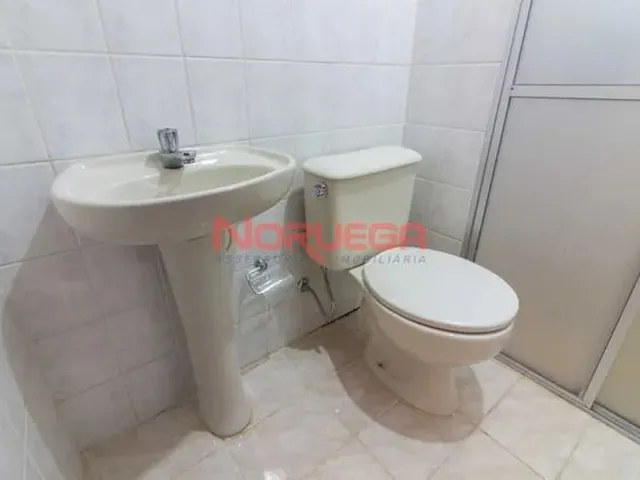 Imagem 5: Apartamento com 2 Quartos para Alugar por R$ 1800.00, 76.80 M2 - Cabral - Curitiba/Pr