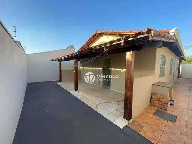 Imagem: Casa com 3 Dormitórios para Alugar, 110