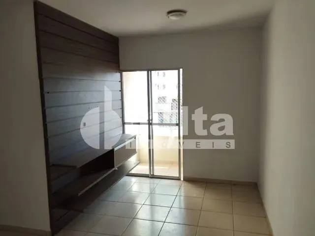 Imagem: Apartamento para Aluguel, 3 Quartos, 1 Suíte