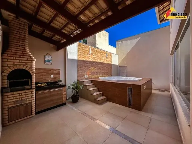 Imagem: Casa para Aluguel, 4 Quartos, 1 Suíte