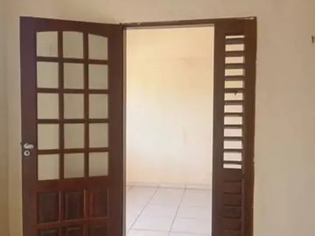 Imagem: Vendo Esta Casa de Esquina Ótima Localização