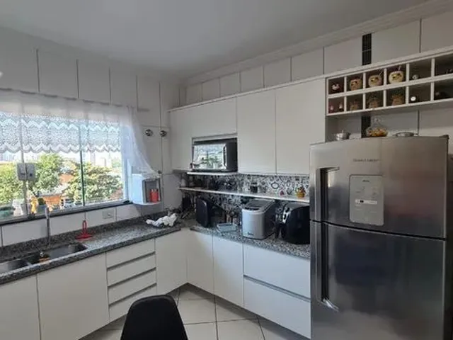 Imagem 2: Ótimo Sobrado; 3 Uítes Sala Ampla e Inegrada Cozinha Planejada; Próximo Matriz