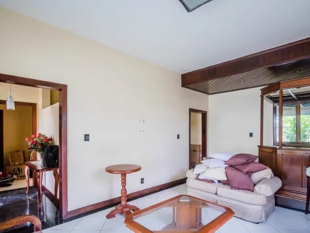 Imagem: Belíssima Casa de 2 Pavimentos na Senador