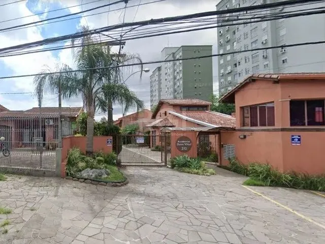 Imagem: A casa em condomínio possui 4 Dormitórios, 1 Suíte, 3