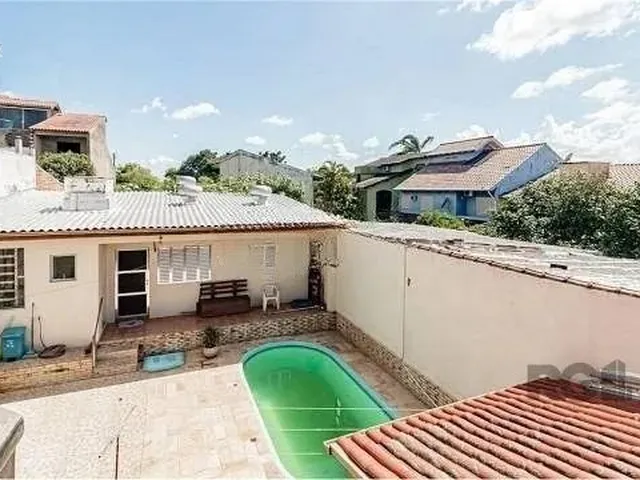 Imagem: Casa de 260M², Bairro Costa e Silva