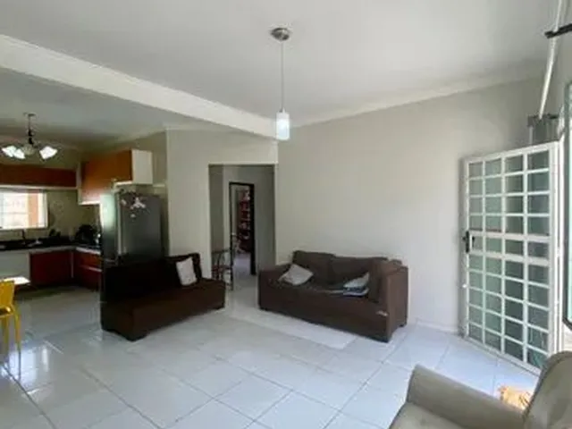 Imagem 2: Casa com 04 Suítes no Bairro Parque 10