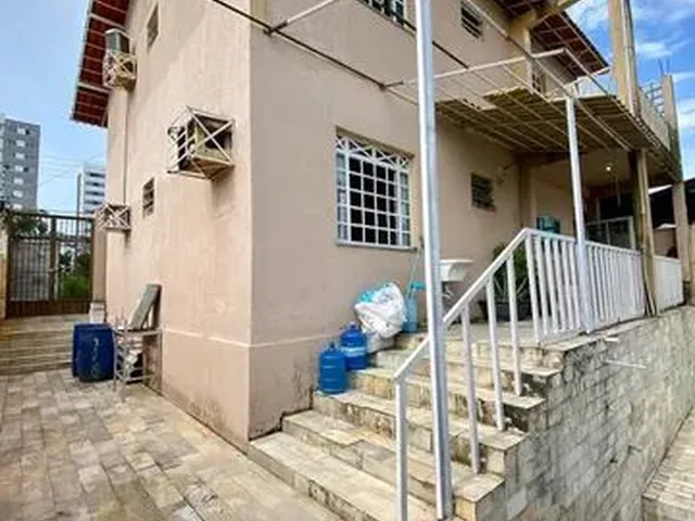 Imagem 9: Casa com 04 Suítes no Bairro Parque 10