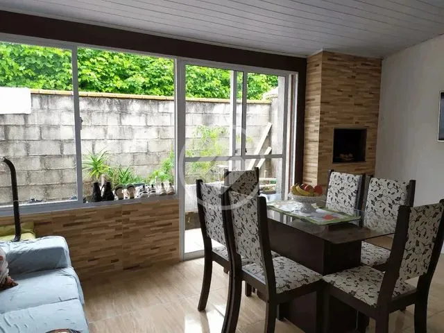 Imagem: Lj Casa Dois Dormitórios, Vaga Coberta