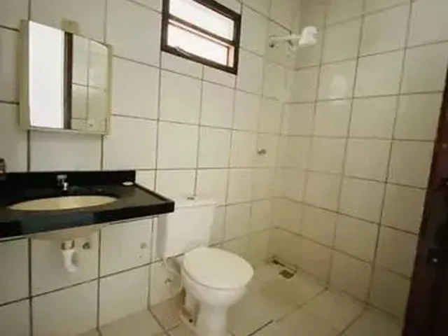 Imagem: Casa para Venda com 3 Quartos e 1 Banheiro