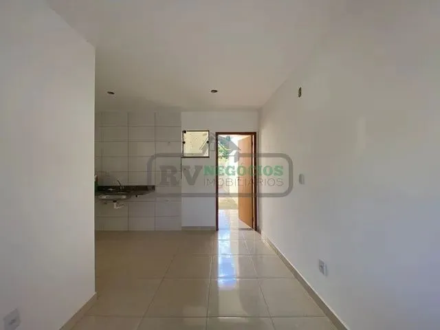 Imagem 7: )(- Ótima Casa Térrea com 2 Quartos Boa Área Externa e Garagem em Filgueiras