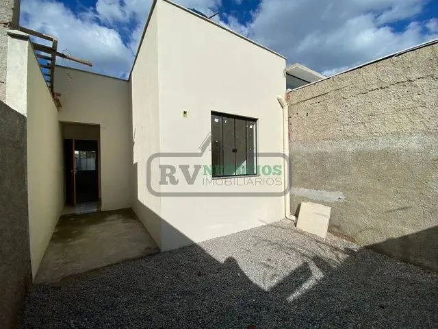 Imagem 8: )(- Ótima Casa Térrea com 2 Quartos Boa Área Externa e Garagem em Filgueiras