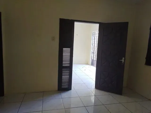 Imagem: Casa para Aluguel com 3 Quartos em Prefeito