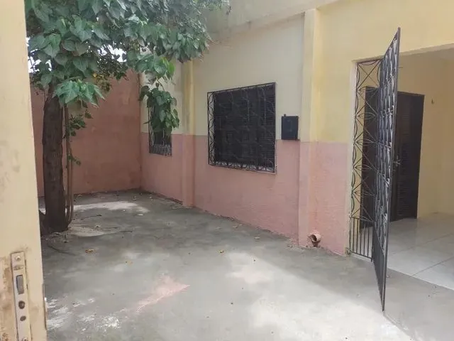 Imagem 2: Casa para Aluguel com 3 Quartos em Prefeito José Walter - Fortaleza - Ce