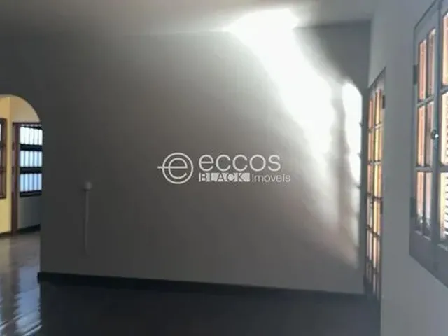 Imagem: Casa para Aluguel, 4 Quartos, 2 Suítes