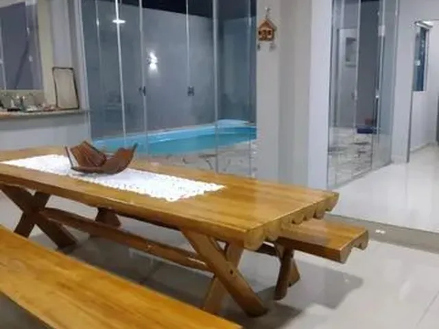 Imagem: Linda Casa de Dois Pisos no Bairro Aponiã