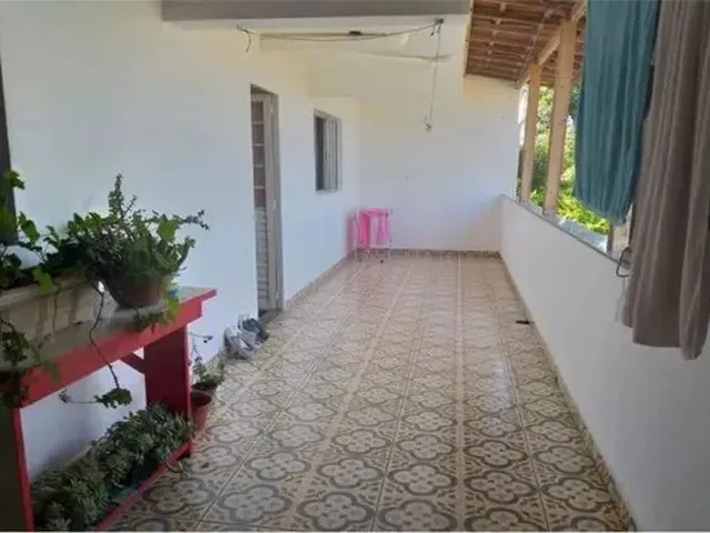 Imagem 2: Casa com 3 Quartos na Pedreira