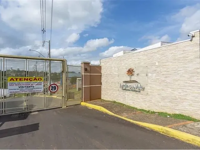 Imagem: Casa de Esquina em Condomínio