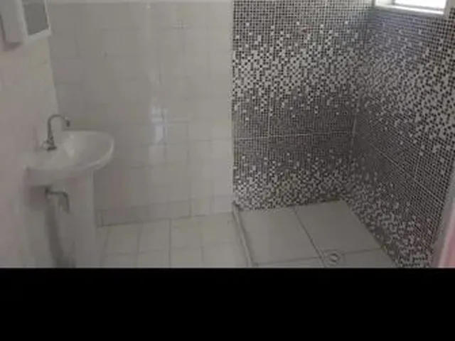 Imagem: Alugo Casa com Quintal em Vila Valqueire