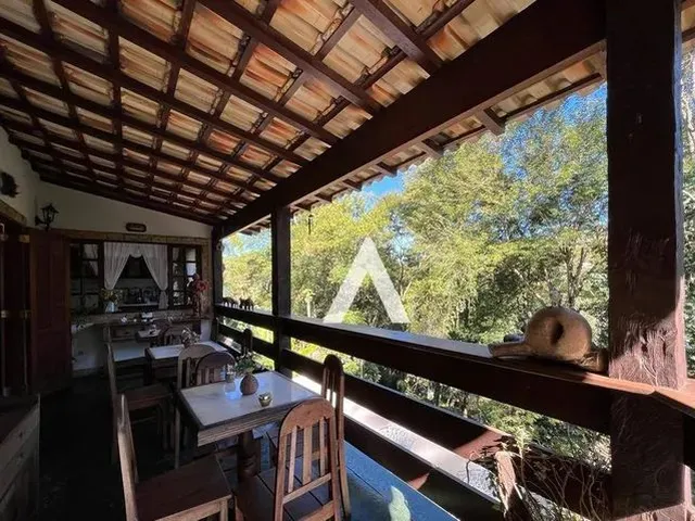 Imagem 13: Casa com 3 Quartos À Venda, 400 M² por R$ 850.000 - Parque do Imbui - Teresópolis/Rj