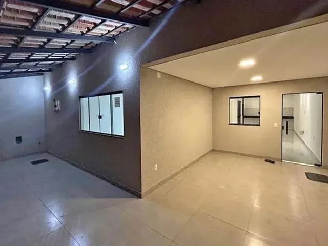 Imagem 1: Casa para Venda em Barcelona com Sinal de 28K