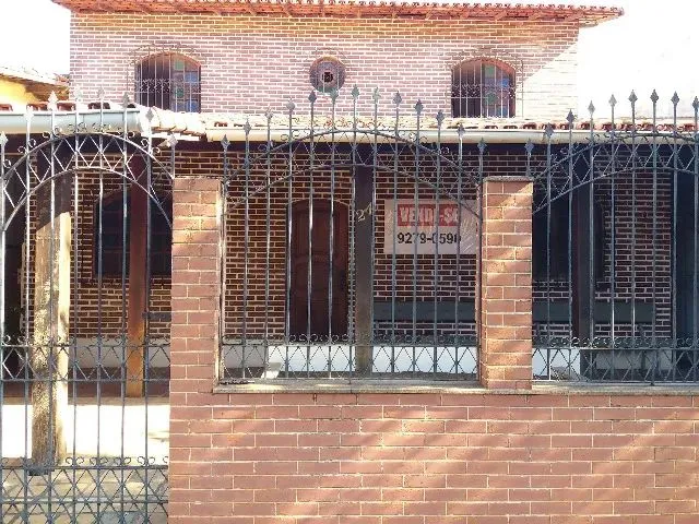 Imagem: Casa com 7 Quartos em Bairro República