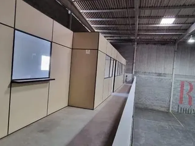 Imagem 14: Alugo Galpão 1.000M² Próx Cd Walmart em Condomínio Pé Dir 10M 4 Docas Piso P/ Alta