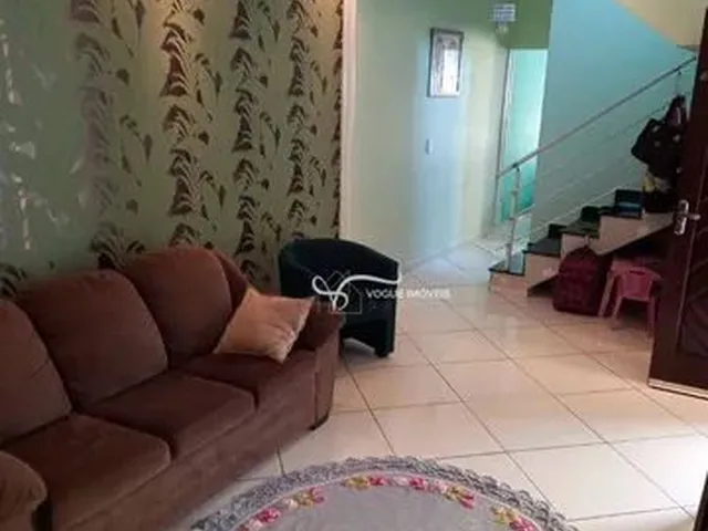 Imagem: Sobrado com 3 Dormitórios À Venda, 162