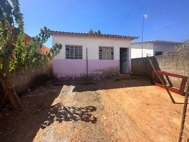 Imagem: Casa com 2 Quartos Sendo Um Suíte Setor