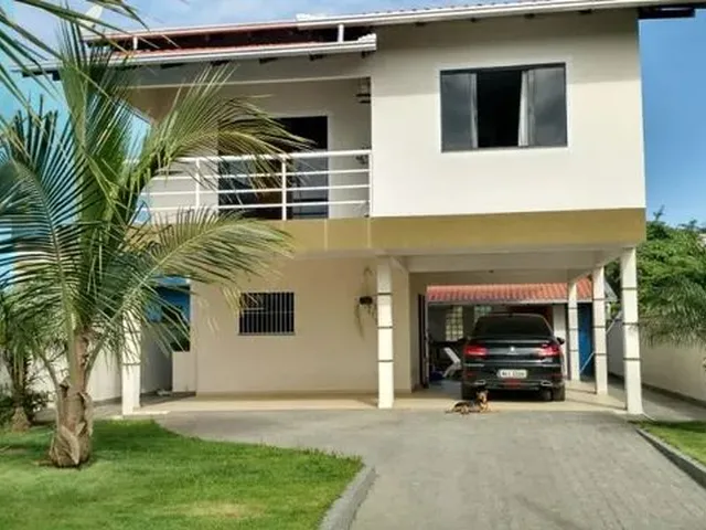 Imagem: Casa de Praia com Piscina