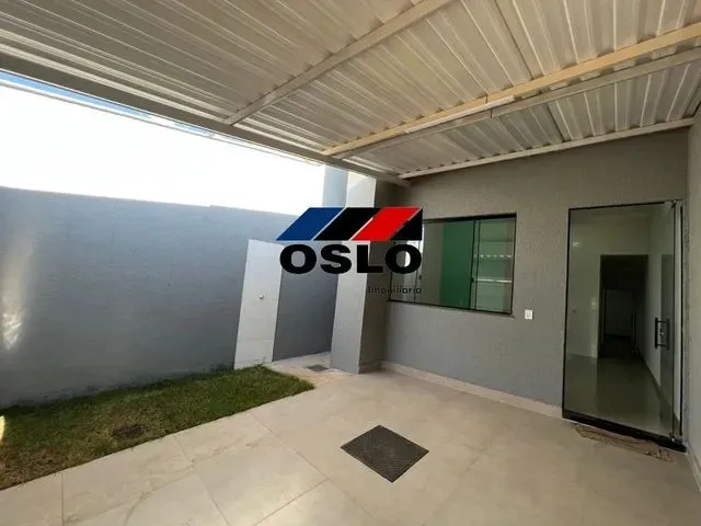 Imagem: Casa com 02 Quartos Sendo 01 Suíte, Garagem
