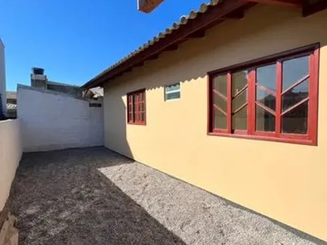 Imagem 16: Casa com 3 Dormitórios, Garagem Coberta, Pátio, Próx as Praias
